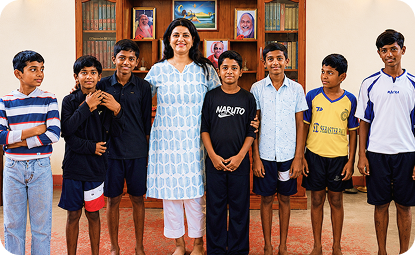 Seemanthini with Kerala chathralayam kids